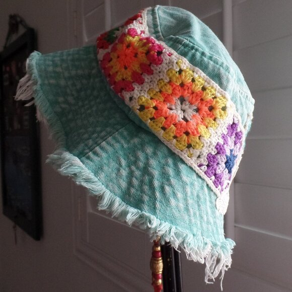 Upcycled Bucket Hat Granny Squares Frayed Canvas Turquoise Denim Cap NWOT - Picture 4 of 7
